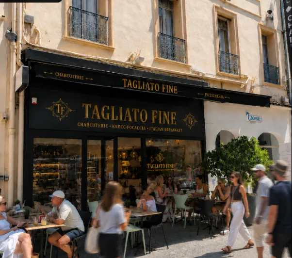 The shop, just steps from the Croisette